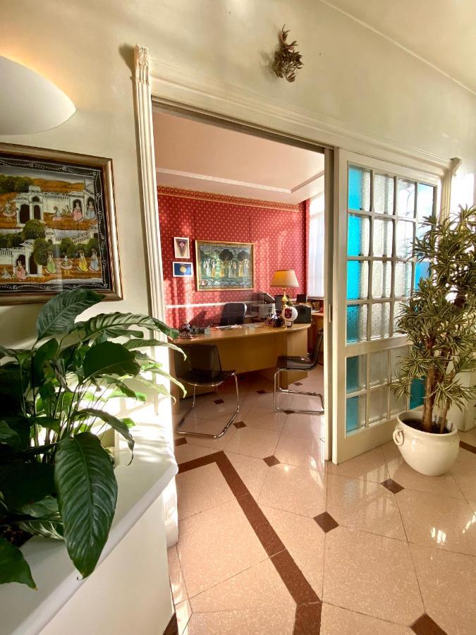 Alba Sul Mare Hotell Lido di Camaiore Exteriör bild