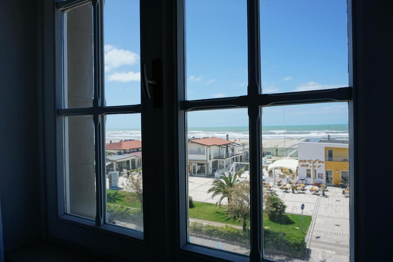Alba Sul Mare Hotell Lido di Camaiore Exteriör bild
