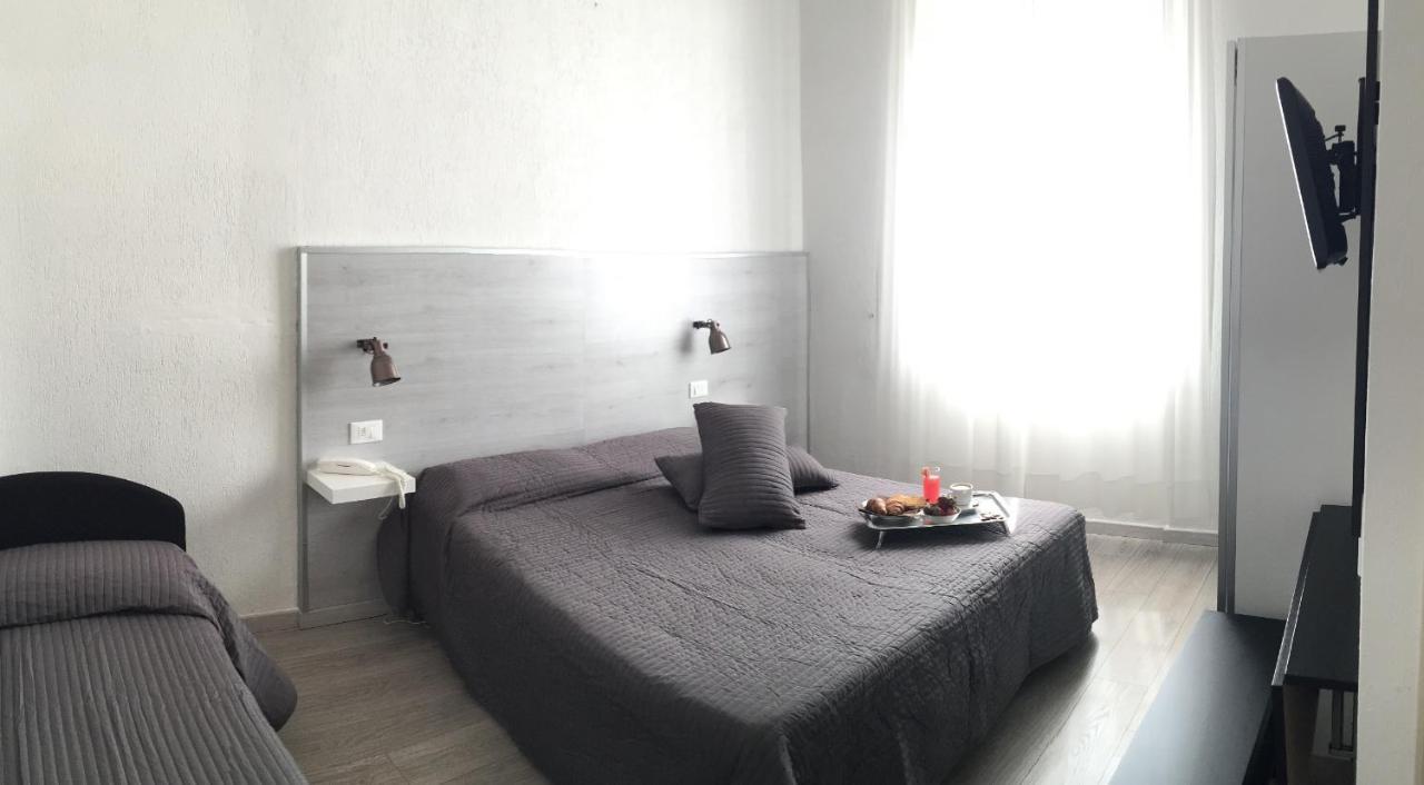 Alba Sul Mare Hotell Lido di Camaiore Exteriör bild