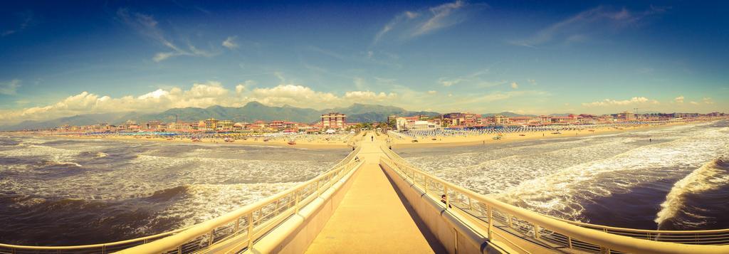 Alba Sul Mare Hotell Lido di Camaiore Exteriör bild