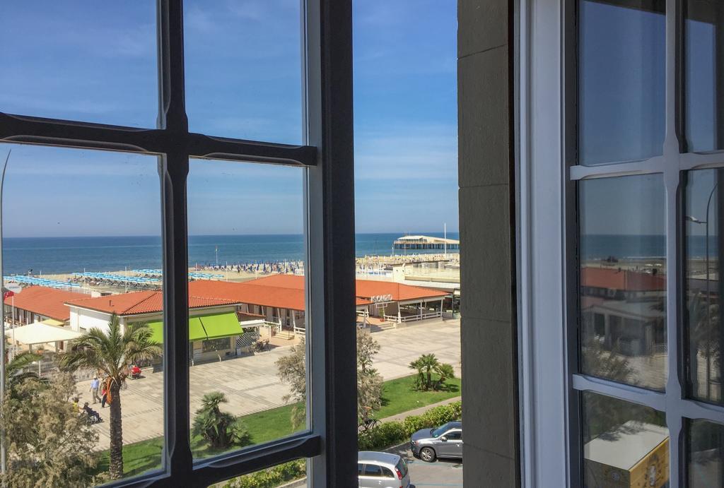 Alba Sul Mare Hotell Lido di Camaiore Exteriör bild