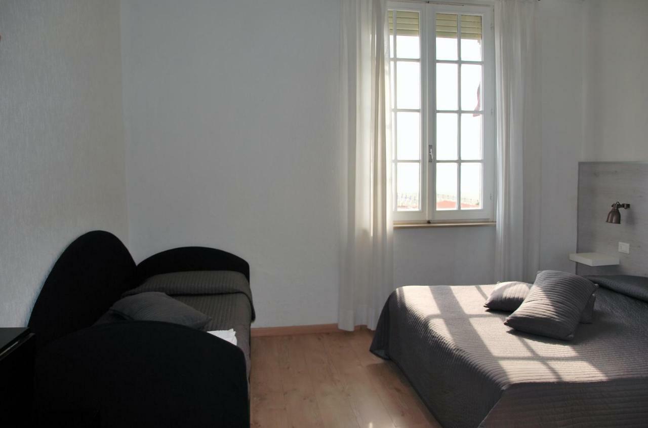 Alba Sul Mare Hotell Lido di Camaiore Exteriör bild